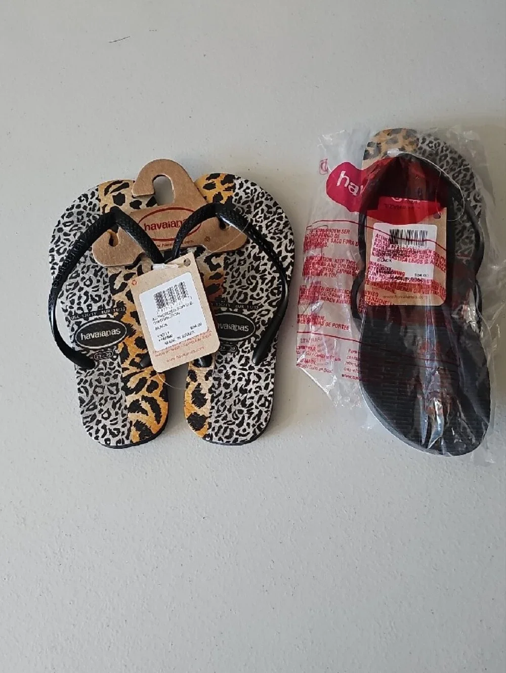 Havaianas Leopard Print Flip Flops - Black, Yellow, White